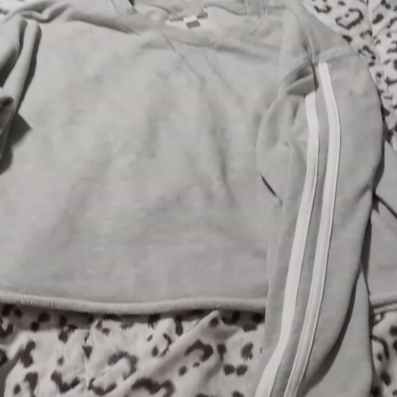 Shirt - Picture 3 of 4